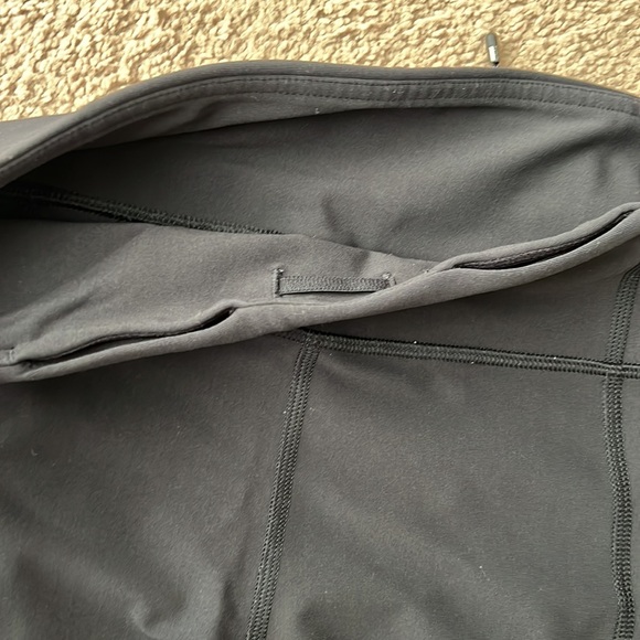 Lululemon Tight Stuff Reflective Crop Scallop Hem Legging - Picture 9 of 10